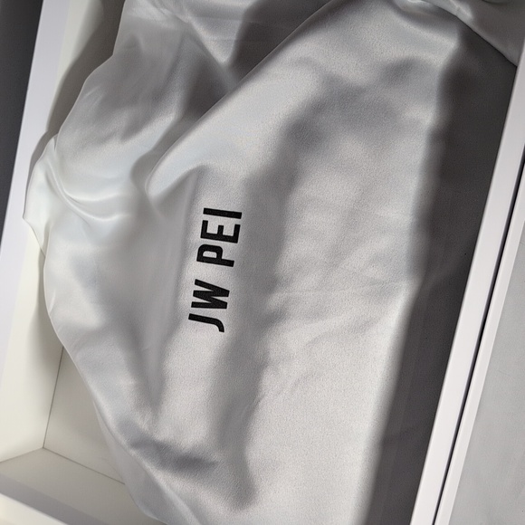 JW PEI Black Woven Elora Tote Bag Purse - Picture 11 of 13